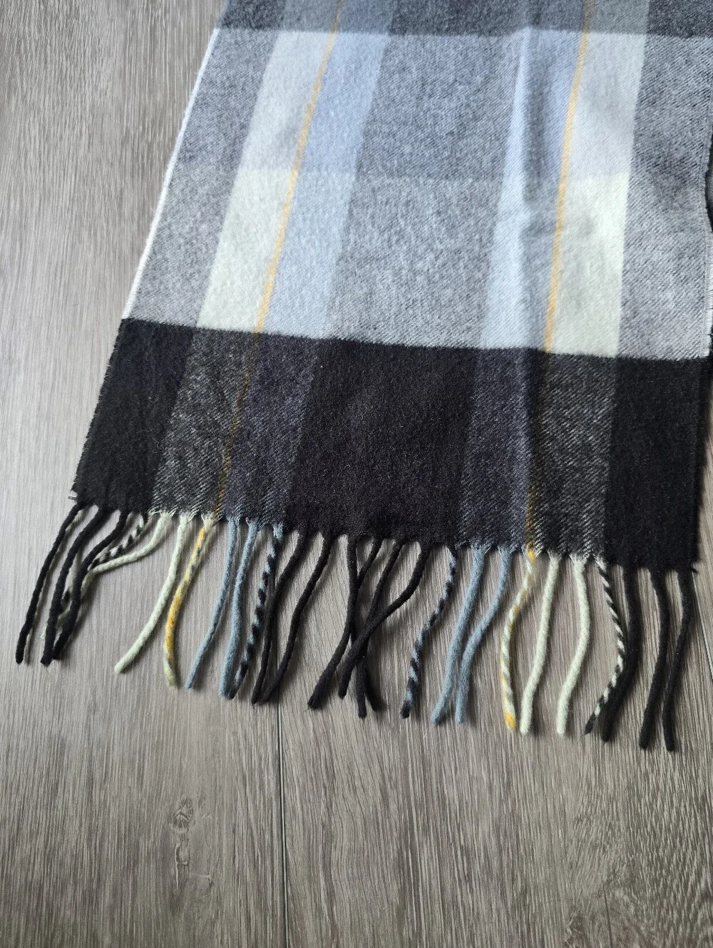 cashmoor gray black